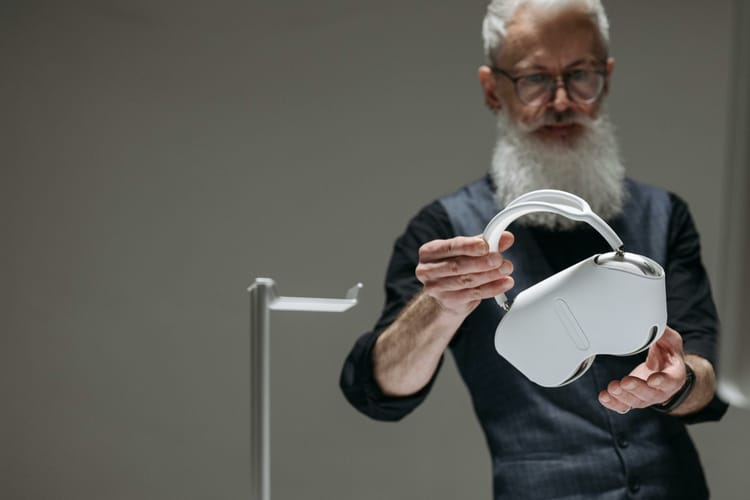 APPLE AIRPODS MAX HEADPHONES